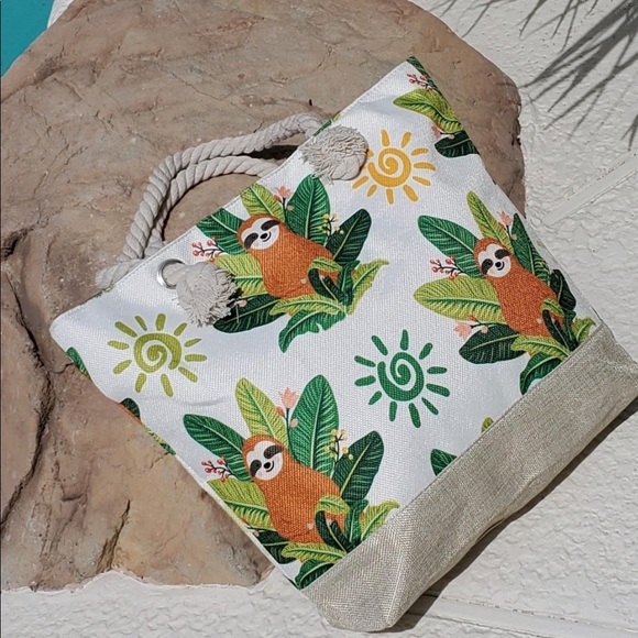 🚨ONLY 1 LEFT🚨Sloth 👈🏼👈🏼👈🏼👈🏼 Pool Bag‼️‼️ - Picture 2 of 2